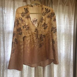 Bell sleeve floral blouse